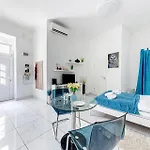 Margaret Ave 26 Stylish Ac Smart Tv Apartment
