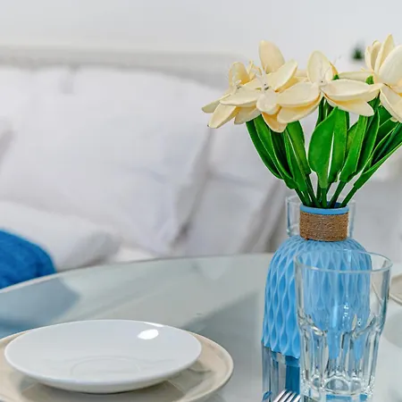 Margaret Ave 26 Stylish Ac Smart Tv *