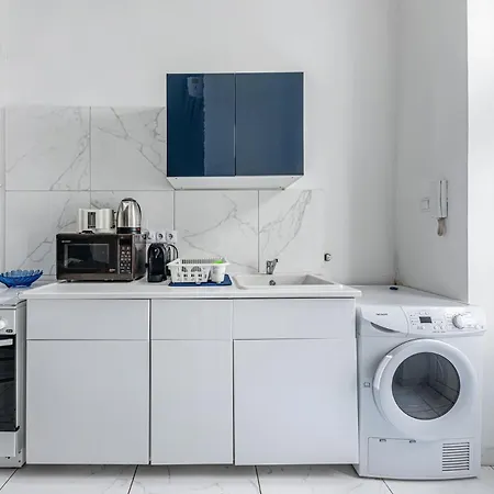 Margaret Ave 26 Stylish Ac Smart Tv Daire