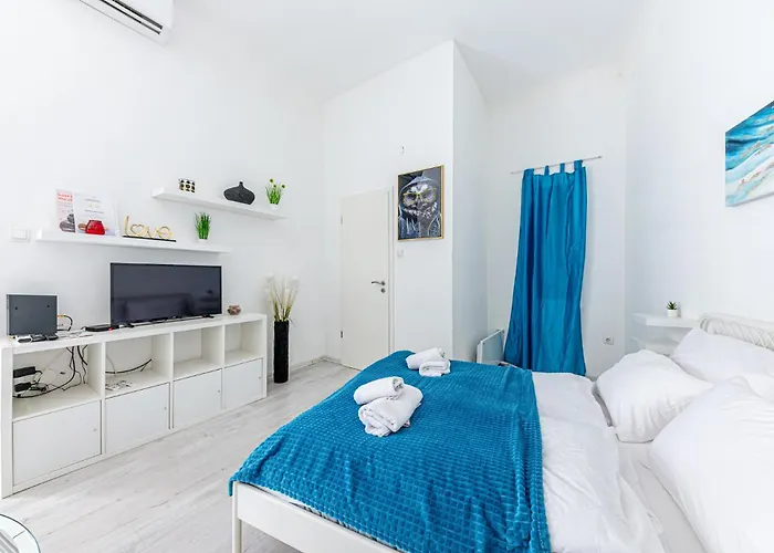 Margaret Ave 26 Stylish Ac Smart Tv * Budapest